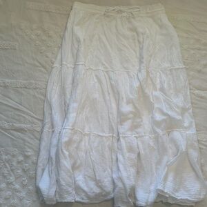 Mlle Gabrielle White Linen Maxi Skirt 🤍